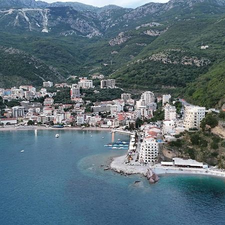 Apartmani Svetionik Будва Екстериор снимка