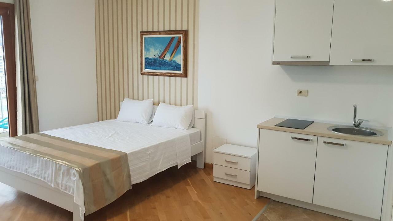 Apartmani Svetionik Будва Стая снимка
